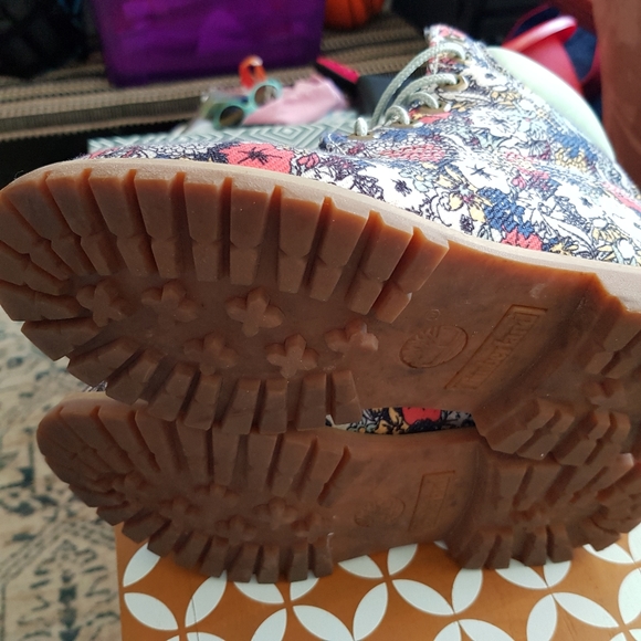 Floral Timberland size 37 - Picture 6 of 8